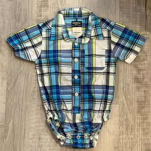 Osh Kosh Baby Boy’s short sleeve collared onesie, size 12 months